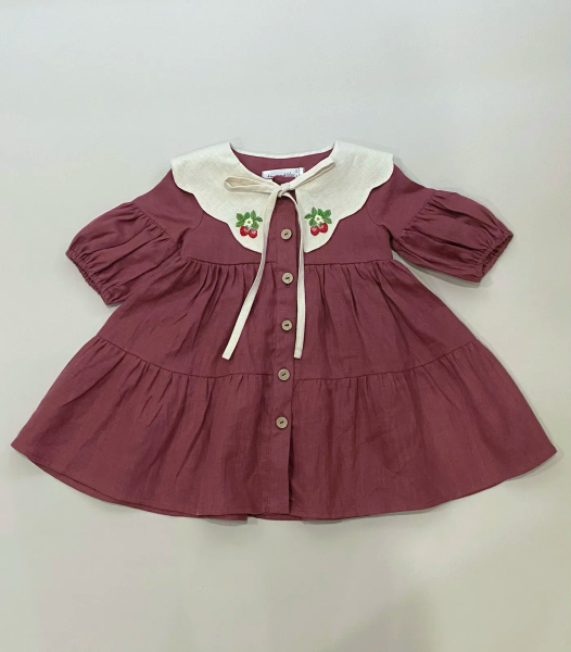 領片草莓刺繡Rosewood燈籠袖洋裝 image 1 of 0