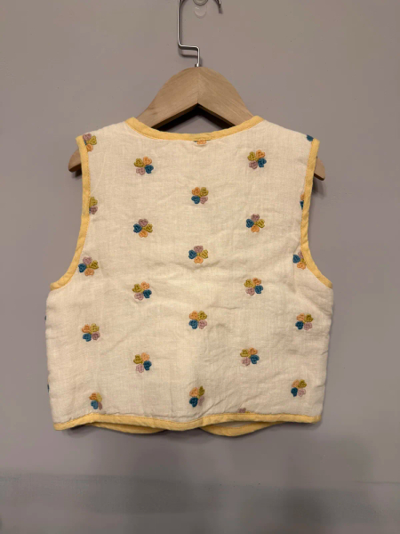 Ebba Gilet - String image 1 of 0