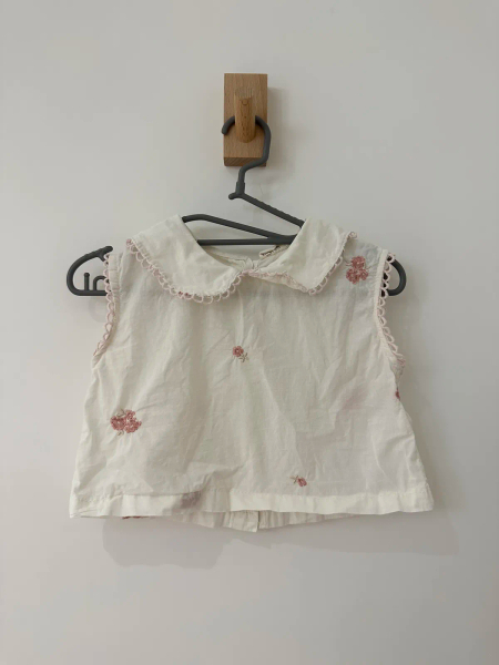 小花刺繡短板背心 image 1 of 0