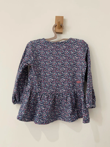 小碎花下擺荷葉上衣 image 1 of 0