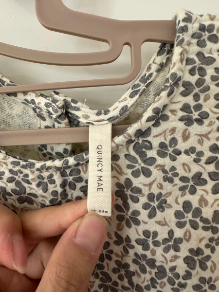 碎花無袖包屁群 image 1 of 0