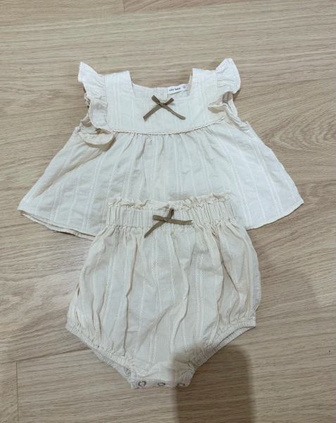 方領荷葉上衣+褲子SET image 1 of 0