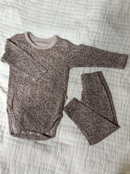 Peekaboo碎花包屁套裝6M image 1 of 0