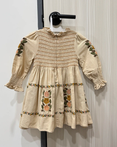 刺繡洋裝 image 1 of 0