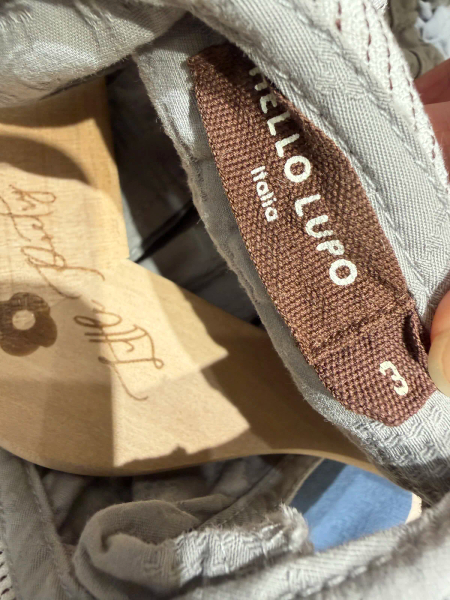 灰色花邊領片包屁褲 image 1 of 0