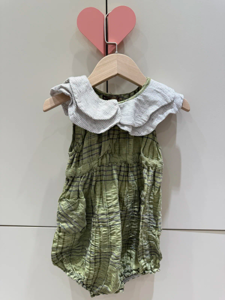 綠色花領片包屁褲 image 1 of 0