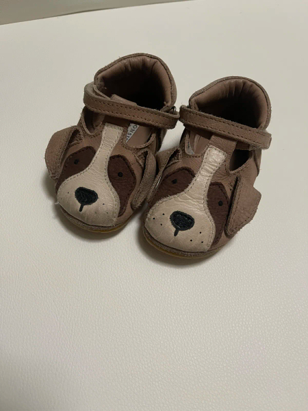 狗狗涼鞋 image 1 of 0