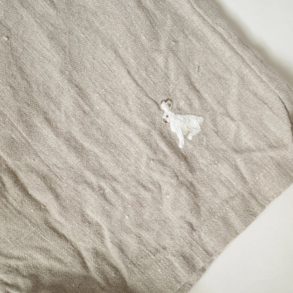 小白兔刺繡亞麻連身短褲 image 1 of 0