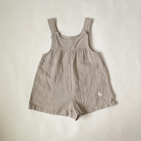 小白兔刺繡亞麻連身短褲 image 1 of 0
