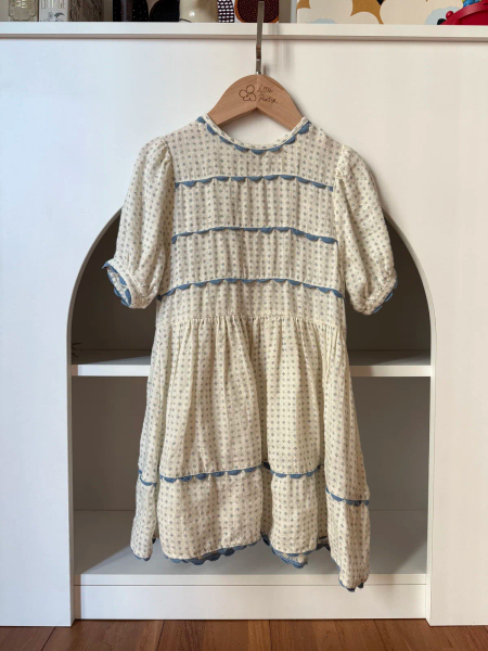 藍色刺繡背心搭配碎花短袖洋裝 image 1 of 0