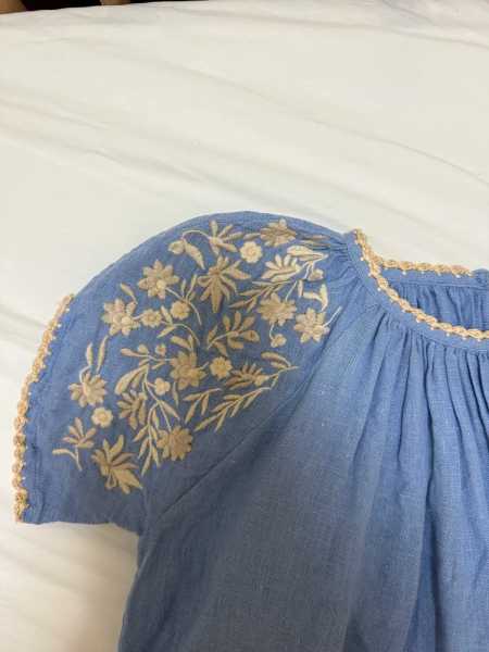 刺繡花卉圓領短袖棉麻洋裝 image 1 of 0