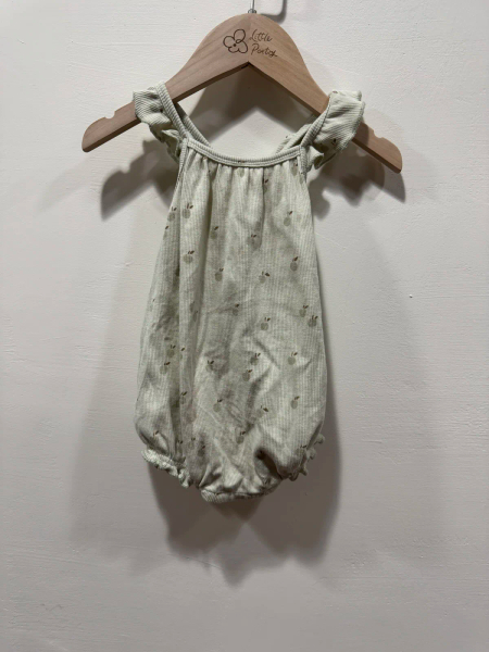 包屁 image 1 of 0