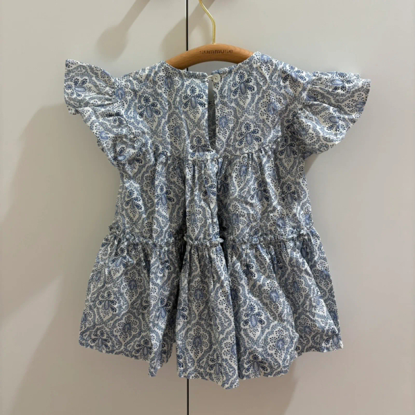 荷葉袖圖騰上衣 image 1 of 0