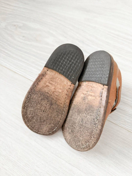 Pèpè Children Shoes - Ezra - two tone cut out sandals  image 1 of 0