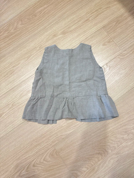 灰色麻質荷葉邊背心 image 1 of 0