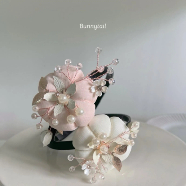 韓服+頭飾 image 1 of 0