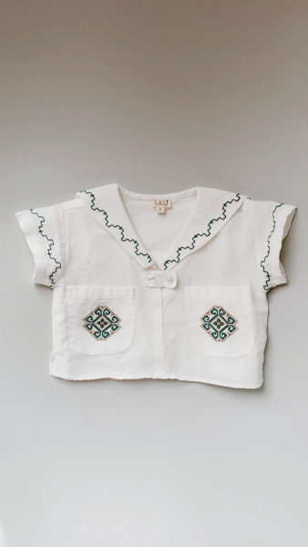 白色短袖水手領刺繡上衣 image 1 of 0
