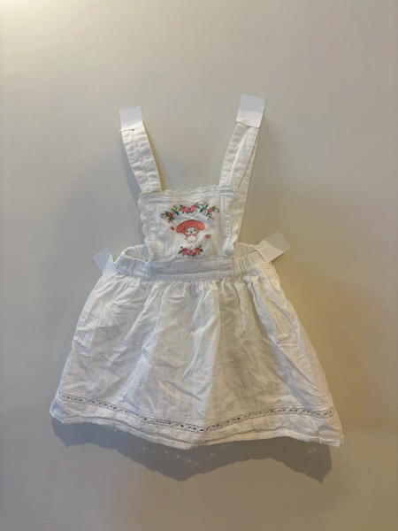 美樂蒂洋裝 image 1 of 0
