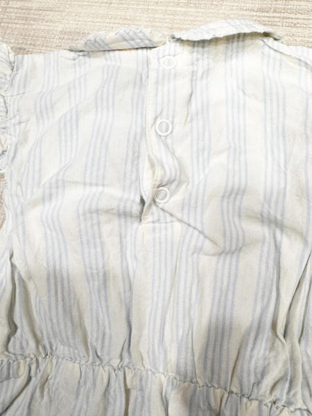 淺藍條紋彼得潘領荷葉袖連身包屁衣 image 1 of 0