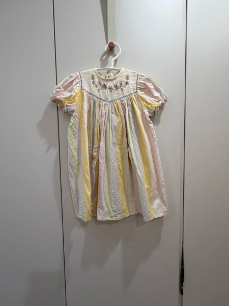 彩虹刺繡洋裝 image 1 of 0