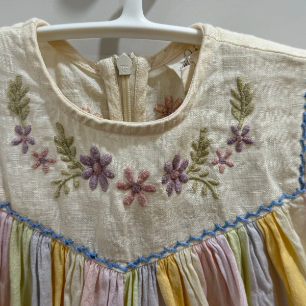 彩虹刺繡洋裝 image 1 of 0