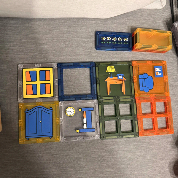 米飛兔聯名款磁力片拼搭積木組 52片裝 image 1 of 0
