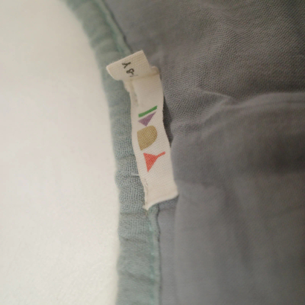 棉質絎縫牛角扣背心 image 1 of 0