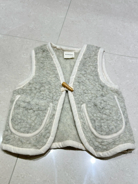 美利奴羊毛背心 image 1 of 0