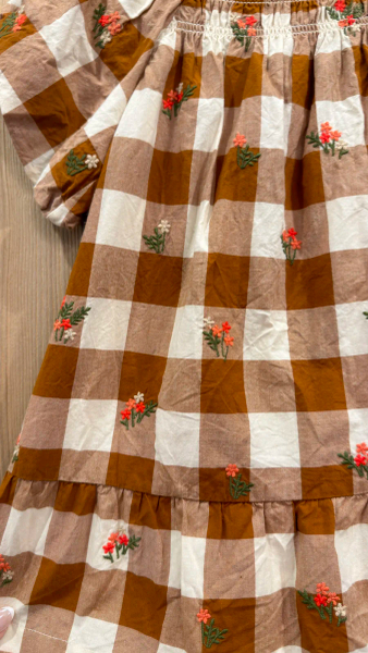刺繡小花洋裝 image 1 of 0