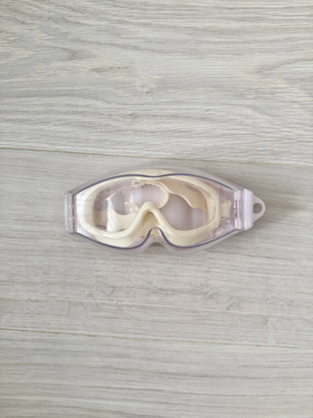 兒童泳鏡附收納盒 image 1 of 0