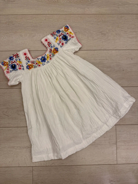 刺繡花卉白色棉麻短袖洋裝 image 1 of 0