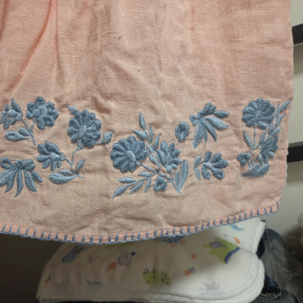 粉橘刺繡上衣洋裝 image 1 of 0