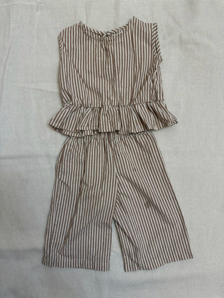 直條紋套裝 image 1 of 0