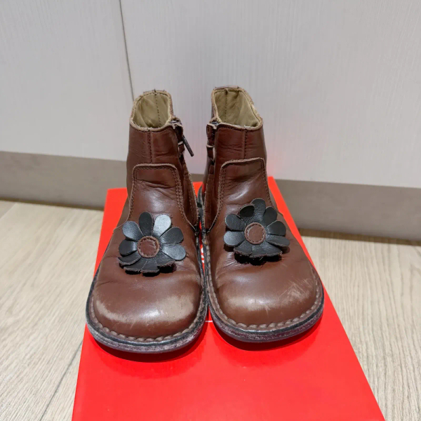 小雛菊深棕皮靴 image 1 of 0