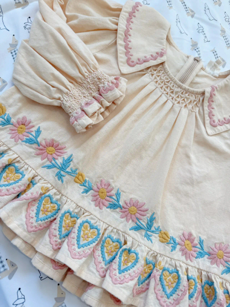 刺繡上衣 image 1 of 0