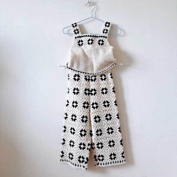 Zara 針織套裝 image 1 of 0