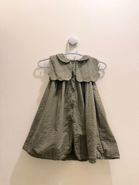 洋裝green image 1 of 0