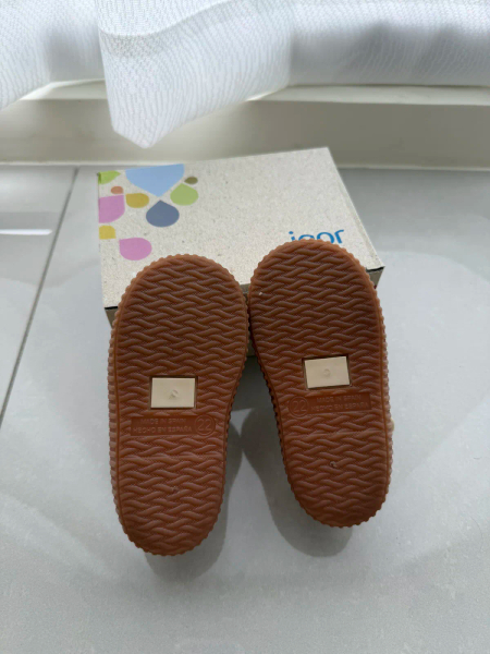 餅乾涼鞋 image 1 of 0