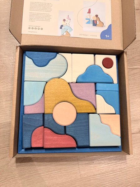 Grimms 藝術建構組 image 1 of 0