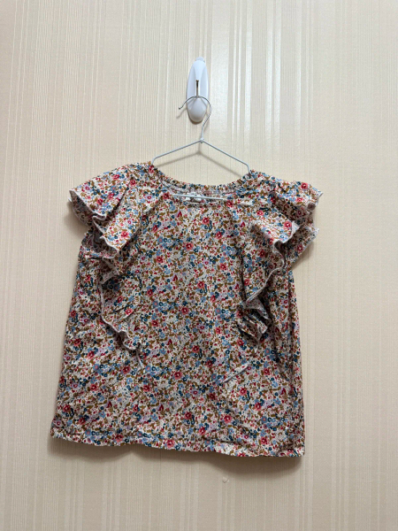 小碎花荷葉袖上衣 image 1 of 0