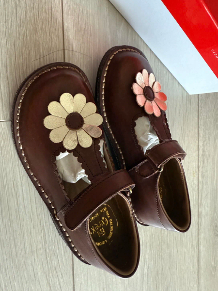 棕色花朵皮革瑪莉珍鞋 image 1 of 0