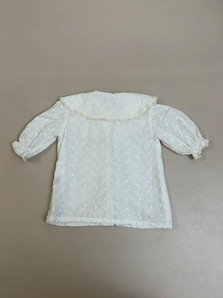 蕾絲縮口上衣 image 1 of 0