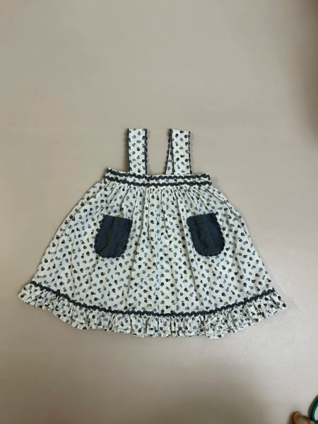女童碎花吊帶裙附口袋 image 1 of 0