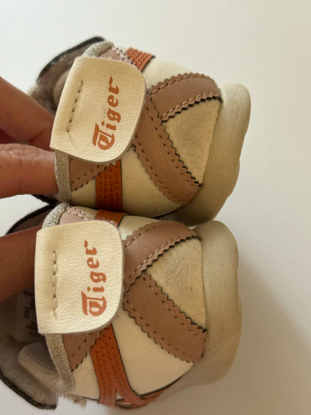 Onitsuka Tiger Kids  image 1 of 0