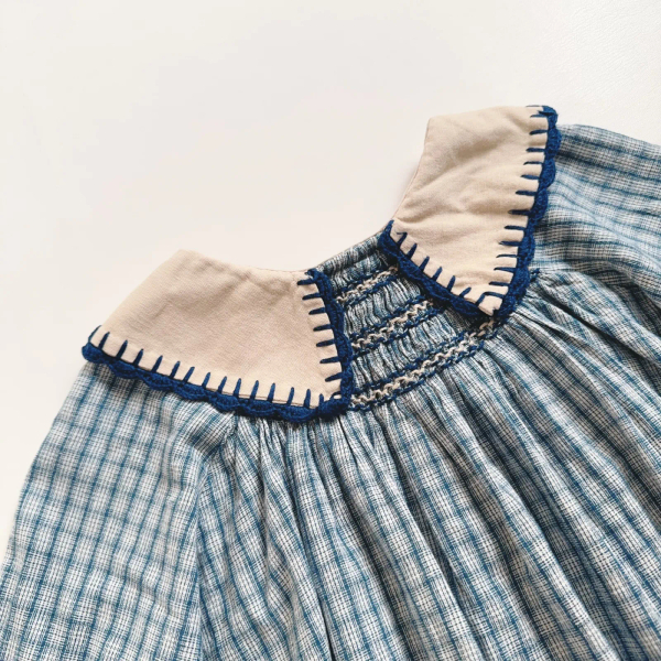 藍色格紋刺繡翻領長袖上衣 image 1 of 0