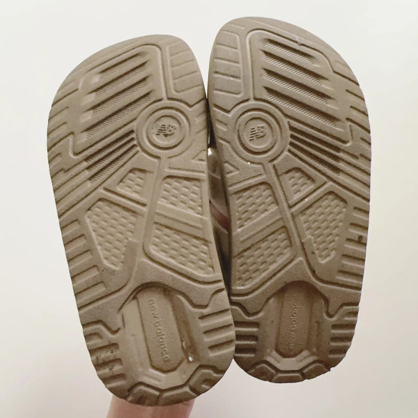 休閒涼鞋 image 1 of 0