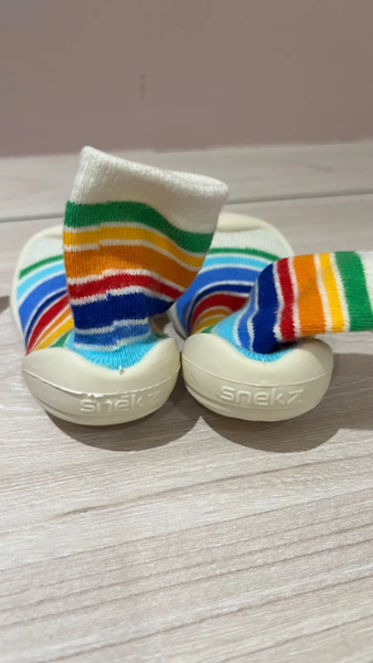 嬰幼兒條紋學步鞋襪 image 1 of 0