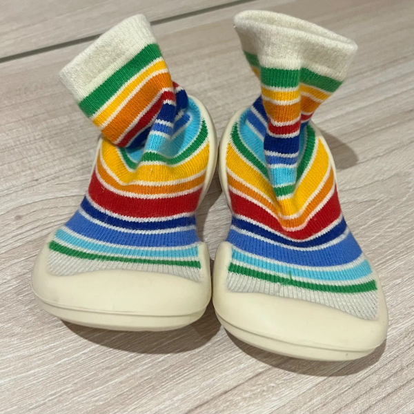 嬰幼兒條紋學步鞋襪 image 1 of 0