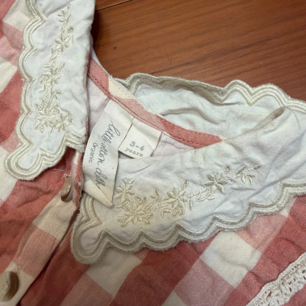 法式復古蕾絲領格紋上衣 image 1 of 0