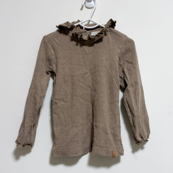 女童荷葉領長袖針織上衣 image 1 of 0